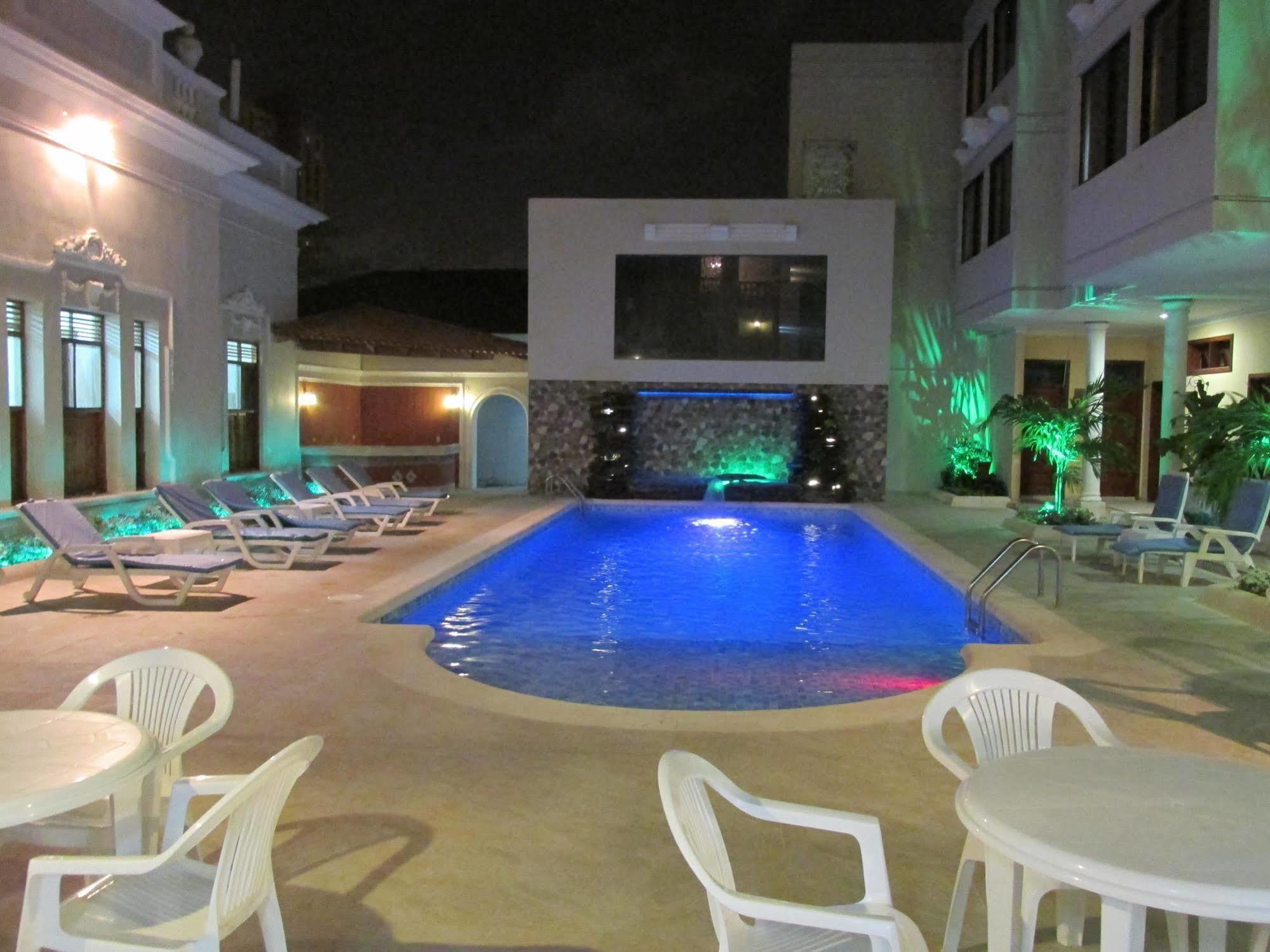 Hotel Majestic Barranquilla  Exterior photo